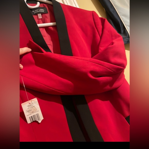 NWT !!!Womens size 10 (M) Blazer Poly blend Black Label Business Formal - Picture 2 of 14